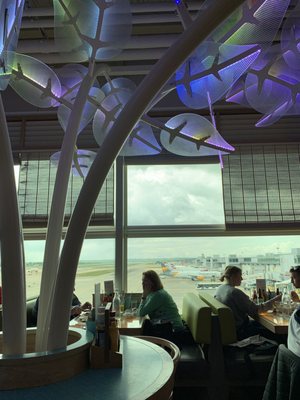 Wondertree - Gatwick South by null