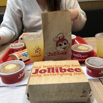 Jollibee - Mash Mashed Potatoes and pineapple juice - Chicken Shop Near Me - Wheaton, Maryland