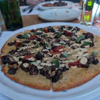Sixty Vines - GF pizza - New American Near Me - Nashville, Tennessee