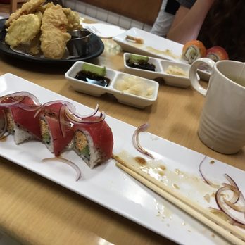 Sushiholic - Sushi Bars Near Me - La Mirada, California
