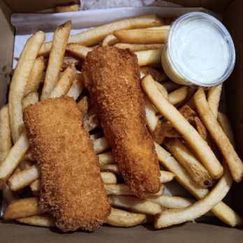 Brownies Chicken and Seafood - Halibut Filets & Chips - Seafood Near Me - Maple Ridge, British Columbia
