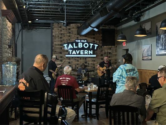 The Old Talbott Tavern by null