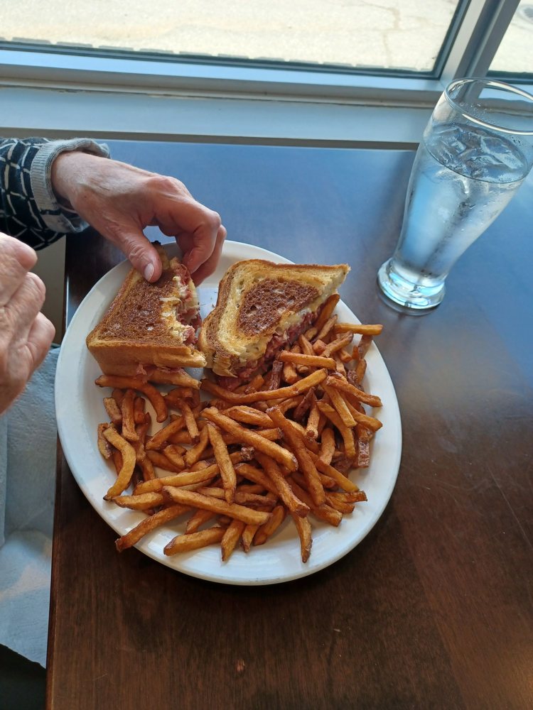 ROBLIN GRILL Updated October 2024 47 Photos & 10 Reviews 6500