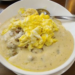 ZRV Breakfast & Coffee - Biscuits and gravy