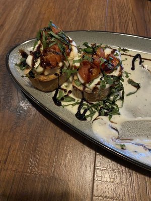 B3 Restaurant & Bar by null