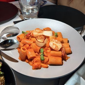 Riley's Vancouver - rigatoni - Seafood Near Me - Vancouver, British Columbia