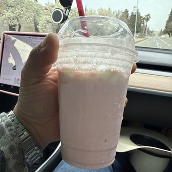 Fred's Burger - Loved the strwberry 22. STRAWBERRY MILKSHAKE - Burgers Near Me - Fairfield, California