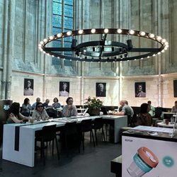 Boekhandel Dominicanen - Das Café im ehemaligen Altarraum