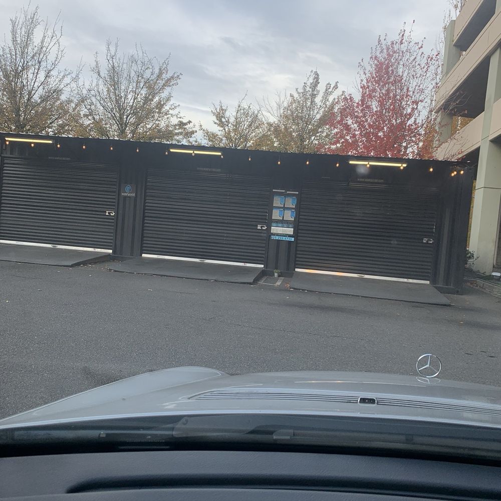 9:12 and still closed! 9:12 and still closed!