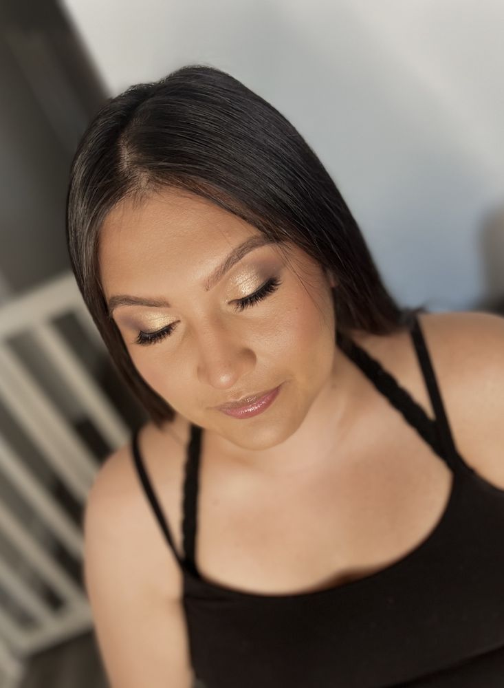 Makeup by Maria Logo