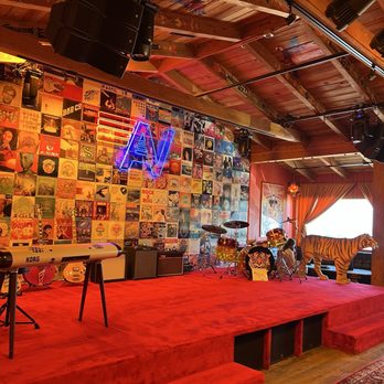 Aviator Nation Dreamland - Music Venues Near Me - Malibu, California Aviator Nation Dreamland - Music Venues Near Me - Malibu, California