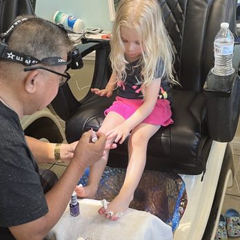 Custom Nail Spa - Nail Salons Near Me - Lancaster, California
