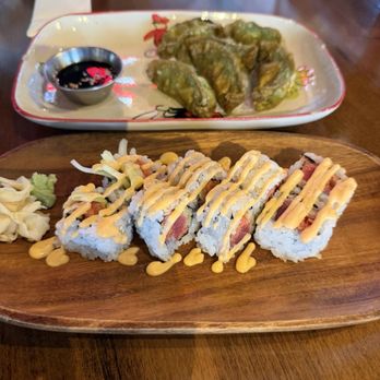 White Crane Retro Thai & Sushi - Spicy Tuna Maki - Thai Near Me - Naperville, Illinois White Crane Retro Thai & Sushi - Spicy Tuna Maki - Thai Near Me - Naperville, Illinois