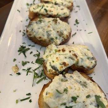Water Tower Kitchen - Spinach and artichoke bruschetta - New American Near Me - Campbell, California