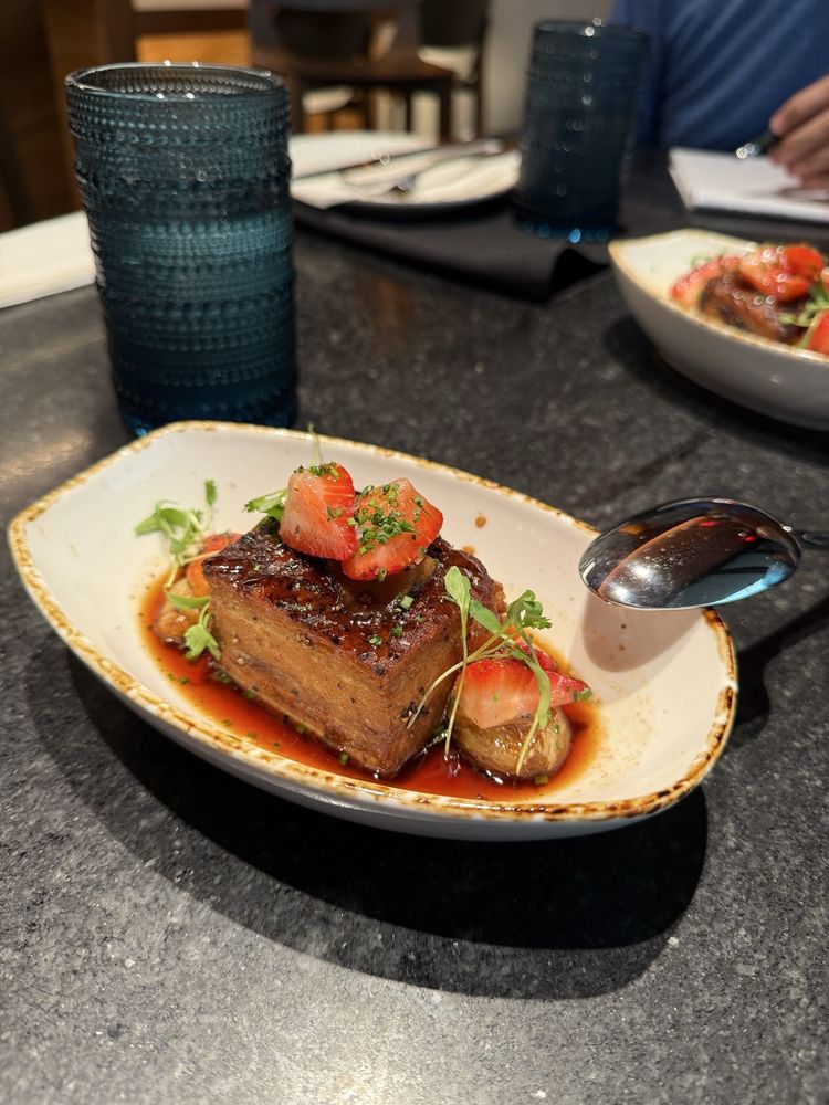 VACA - Updated December 2025 - 23 Photos - 960 W 7th St, Los Angeles ...