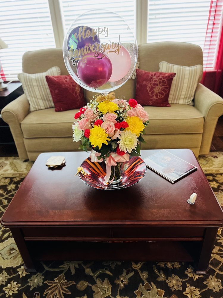 Photos of LOVINGLY YOURS BOUQUETS Updated August 2024 18 Photos