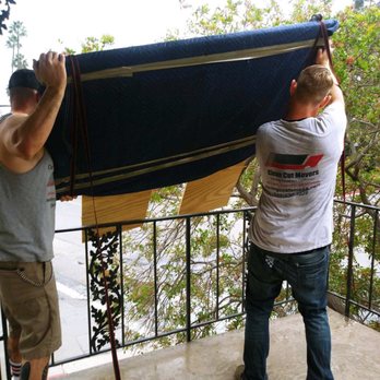 Clean Cut Movers - Movers Near Me - Costa Mesa, California Clean Cut Movers - Movers Near Me - Costa Mesa, California