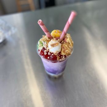 Say So Sweets - MAHALO HALO! So full and loaded! They we're definitely not stingy with the toppings - Desserts Near Me - Jacksonville, Florida Say So Sweets - MAHALO HALO! So full and loaded! They we're definitely not stingy with the toppings - Desserts Near Me - Jacksonville, Florida