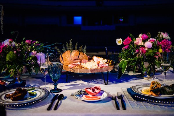 Catering Unlimited by null