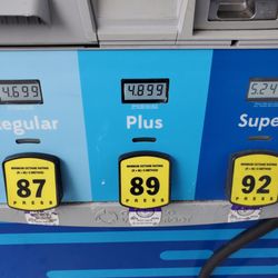 Hele - Da gas prices with card, as of April 29, 2023