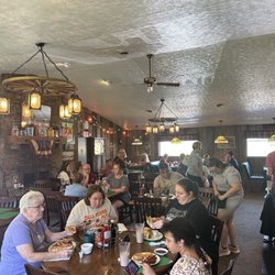 Brady's Restaurant - Inside