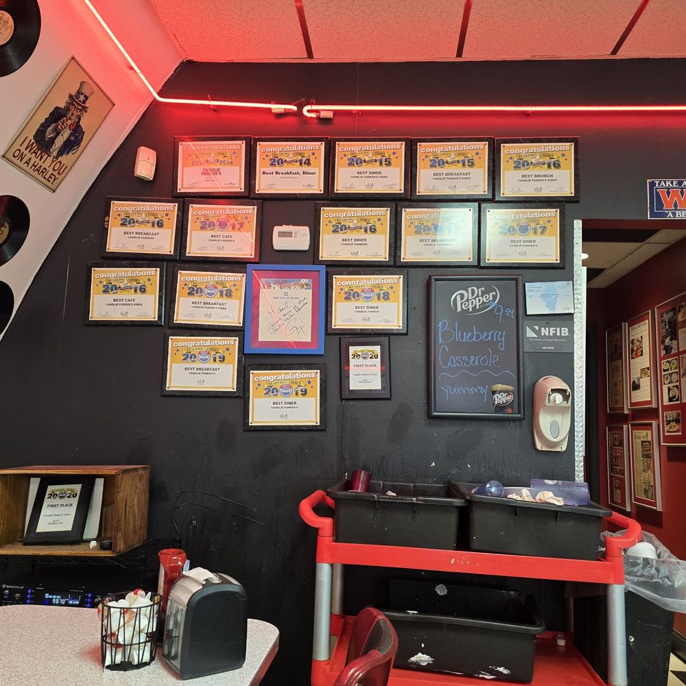 Charlie Parkers - Diners Near Me - Springfield, Illinois