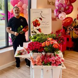 Hott Blowdry and Beauty Lounge