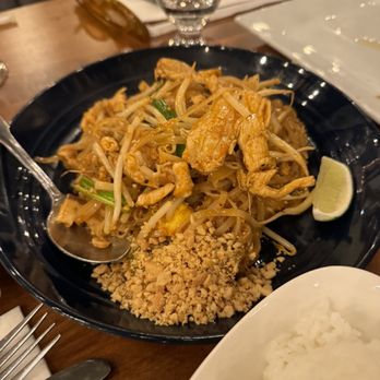 Phattra Thai Restaurant - Pad Thai - Thai Near Me - Metuchen, New Jersey Phattra Thai Restaurant - Pad Thai - Thai Near Me - Metuchen, New Jersey