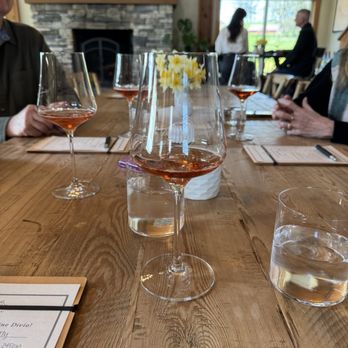 Domaine Divio - Table - Wine Tasting Room Near Me - Newberg, Oregon