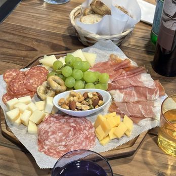 The Vintage on Harrison - Charcuterie Board with toasted bread. - Wine Bars Near Me - Hollywood, Florida The Vintage on Harrison - Charcuterie Board with toasted bread. - Wine Bars Near Me - Hollywood, Florida