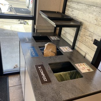 Taco Bell - Counter is dirty - Fast Food Near Me - Davis, California Taco Bell - Counter is dirty - Fast Food Near Me - Davis, California
