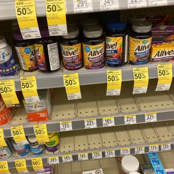 Walgreens - a variety of products for sale in a store - Drugstores Near Me - Memphis, Tennessee Walgreens - a variety of products for sale in a store - Drugstores Near Me - Memphis, Tennessee