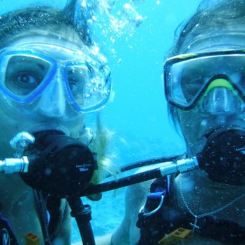 Island Divers - Scuba Diving Near Me - Honolulu, Hawaii