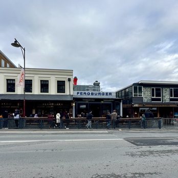 Fergburger - Storefront - Burgers Near Me - Queenstown, OTA
