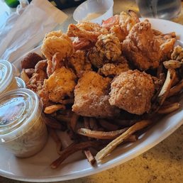 Fish, Shrimp, Oyster plate Fish, Shrimp, Oyster plate