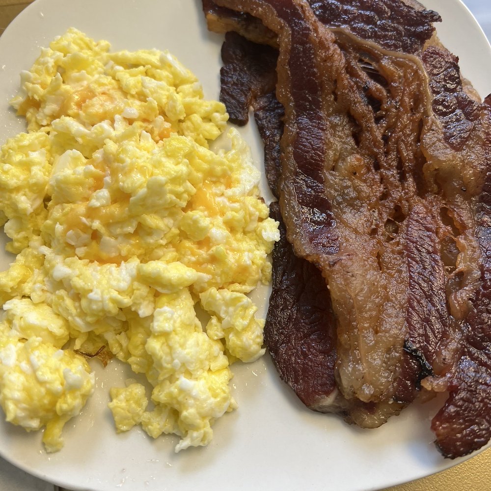 BB's Brunch - Scrambled eggs w/beef bacon - Soul Food Near Me - Philadelphia, Pennsylvania