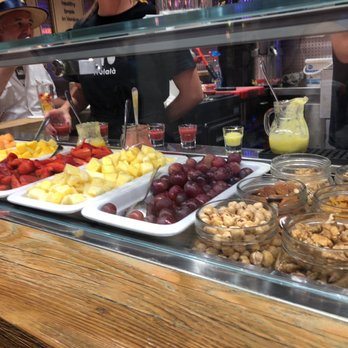 Frulalà Fruit Bar - Cocktail Bars Near Me - Venezia, VE Frulalà Fruit Bar - Cocktail Bars Near Me - Venezia, VE