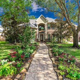 Exterior outside entrance of Jared Greenberg | JG Home Group - Sold Listing | Cinco Ranch - Katy, Texas Exterior outside entrance of Jared Greenberg | JG Home Group - Sold Listing | Cinco Ranch - Katy, Texas