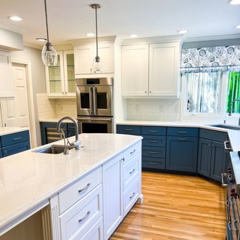 Top Refinish - Cabinet painting and refinishing project in Beaverton, OR - Cabinetry Near Me - Hillsboro, Oregon Top Refinish - Cabinet painting and refinishing project in Beaverton, OR - Cabinetry Near Me - Hillsboro, Oregon