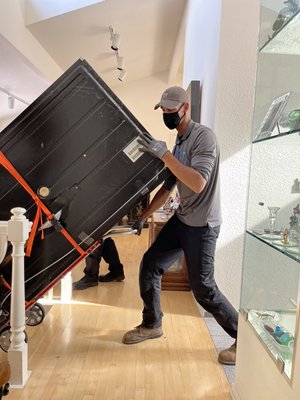 Bulky Item Removal (Appliance/Furniture, Etc) - From old sofas and sectionals to refrigerators, washers, mattresses, and more - bulky items can be the hardest things to remove on your own. This album highlights how the Nixxit team makes the process simple, safe, and efficient.

Our team handles all the heavy lifting, stairs, tight hallways, and safe hauling so you don’t have to. We carefully remove large furniture, appliances, and oversized items, ensuring proper recycling or donation whenever possible.