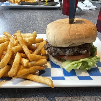 KC's Classic Burger Bar - Classic - New American Near Me - North Attleboro, Massachusetts