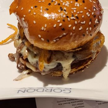 Gordon Ramsay Burger Las Vegas - Burgers Near Me - Las Vegas, Nevada