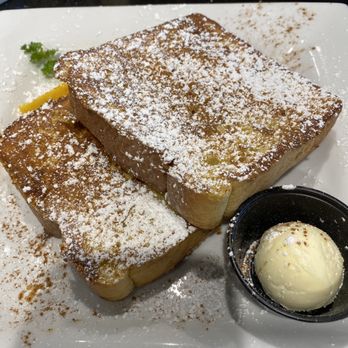 Keke's Breakfast Cafe - Thick slice of French Toast - Breakfast & Brunch Near Me - Fort Myers, Florida Keke's Breakfast Cafe - Thick slice of French Toast - Breakfast & Brunch Near Me - Fort Myers, Florida