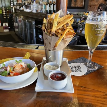 District - Oakland - Fries ceviche and beer - Wine Bars Near Me - Oakland, California