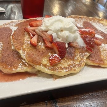 The Pan - Strawberry Paradise Pancakes - Pizza Near Me - Gardena, California