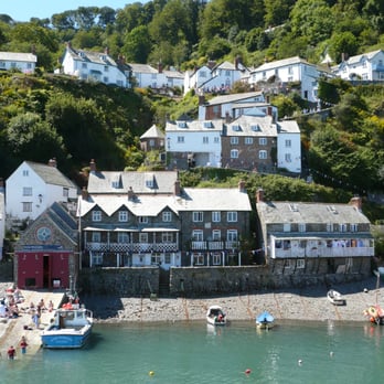 Clovelly - Landmarks & Historical Buildings Near Me