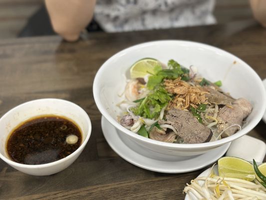 Huong Que Vietnamese Restaurant by null