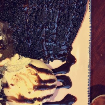 Red Lobster - Chocolate Wave cake and it comes with vanilla ice cream - Seafood Near Me - Lexington, Kentucky