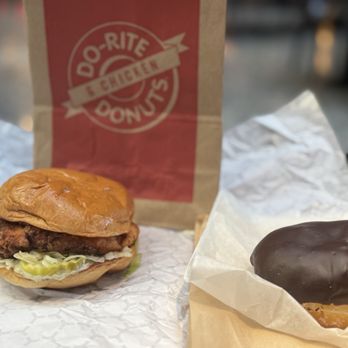 Do-Rite Donuts & Chicken - Spicy chicken and Boston cream - Coffee & Tea Near Me - Chicago, Illinois Do-Rite Donuts & Chicken - Spicy chicken and Boston cream - Coffee & Tea Near Me - Chicago, Illinois