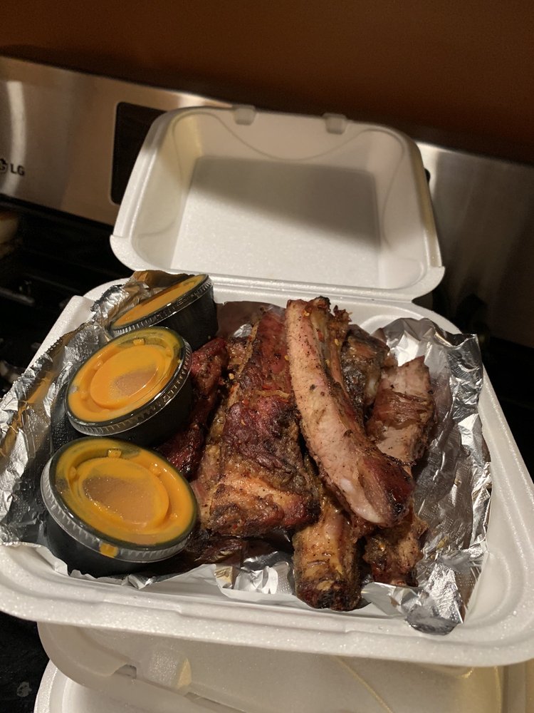 MIDDLETON & MAKER VILLAGE BBQ Updated June 2024 28 Reviews 5105 N